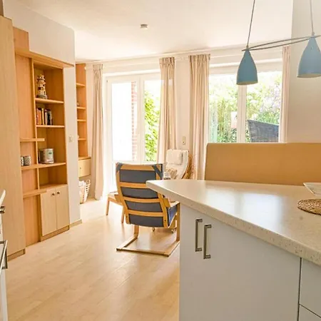 Ferienhaeuser Jadehoern Sandfloh Sonnenstern Casa de Férias *